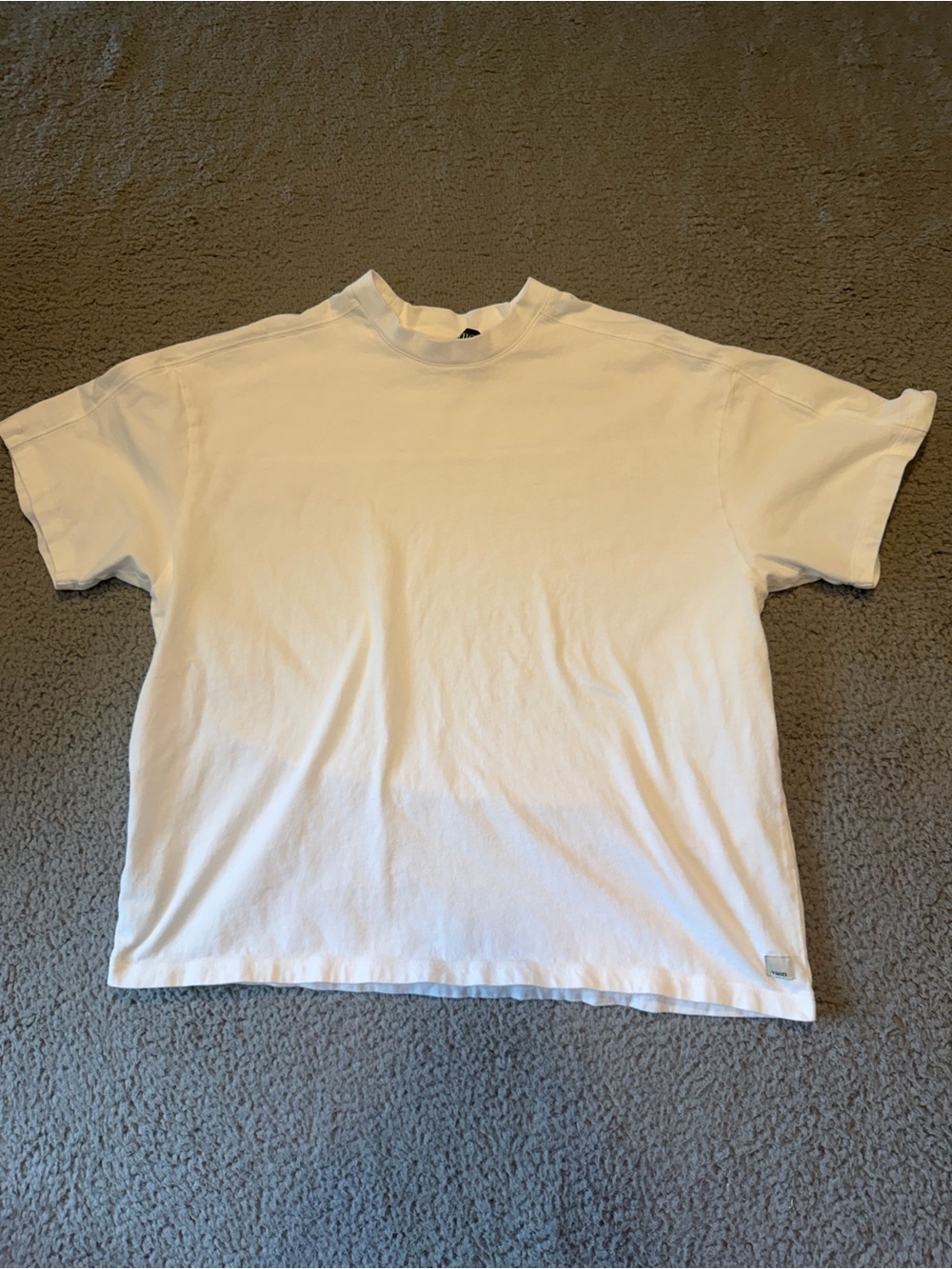 Vuori Women’s Short Sleeve Heavyweight Oversized Cotton Tee size L